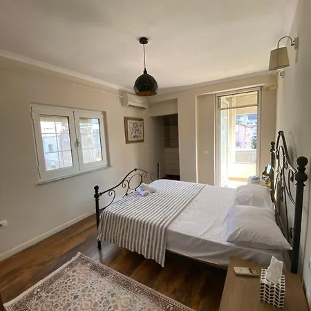 Center Penthouse Apartman Tirana