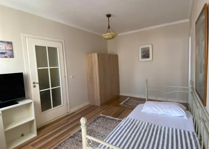 Center Penthouse