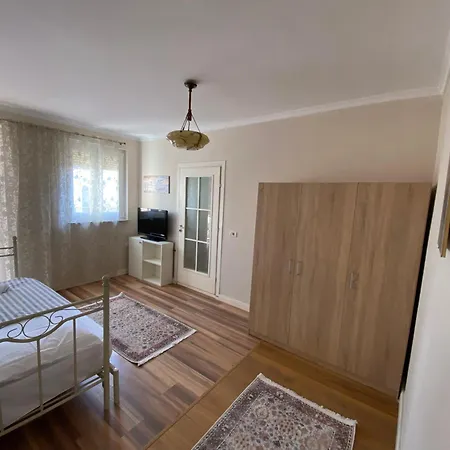 Center Penthouse Appartamento Tirana