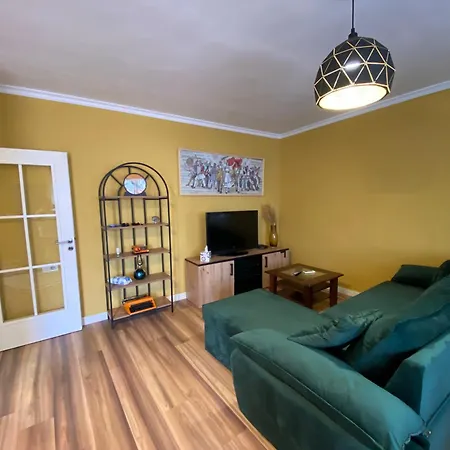 Apartment Center Penthouse *